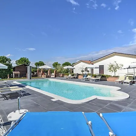 Sleeps 2 Pool Air Con Wifi 公寓 斯佩洛