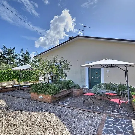 Sleeps 2 Pool Air Con Wifi * 斯佩洛
